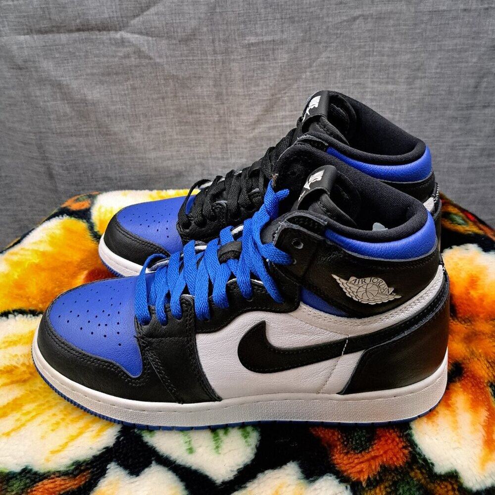 %Size 6.5 Youth Nike Air Jordan 1 Retro High OG GS AJ23